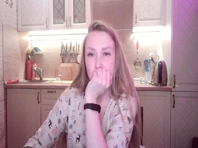 Live sex webcam photo for JaneGrey111 #271769555