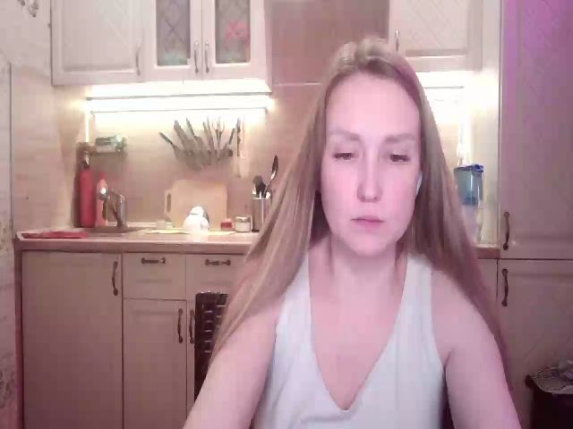 Live sex webcam photo for JaneGrey111 #271865735