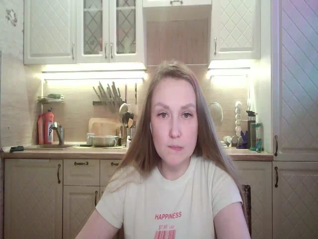 Live sex webcam photo for JaneGrey111 #272358024