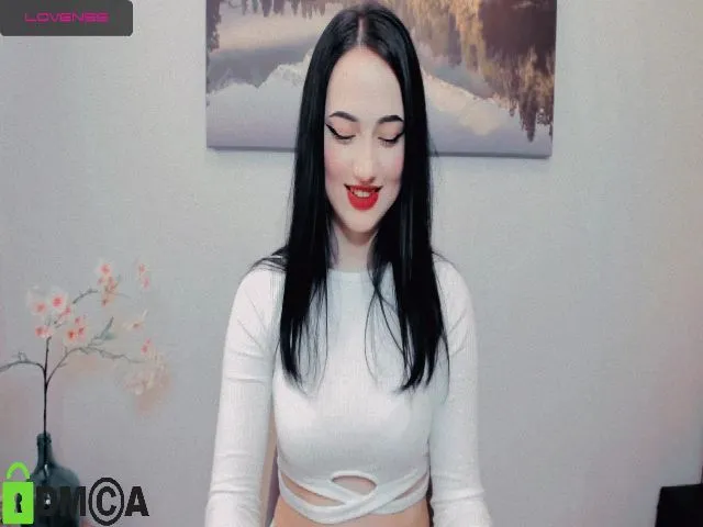 Live sex webcam photo for JaneJuicy #273405430