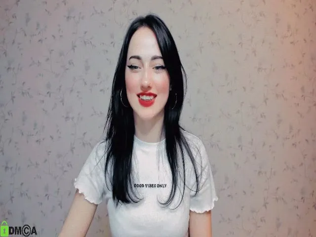 Live sex webcam photo for JaneJuicy #273527797