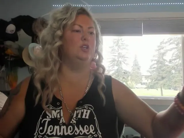 Live sex webcam photo for Janrubygirl #273639020