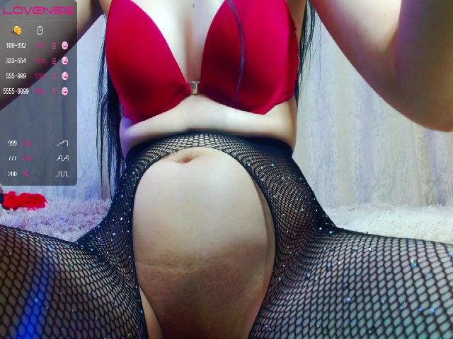 Live sex webcam photo for JasmineWave #273086865