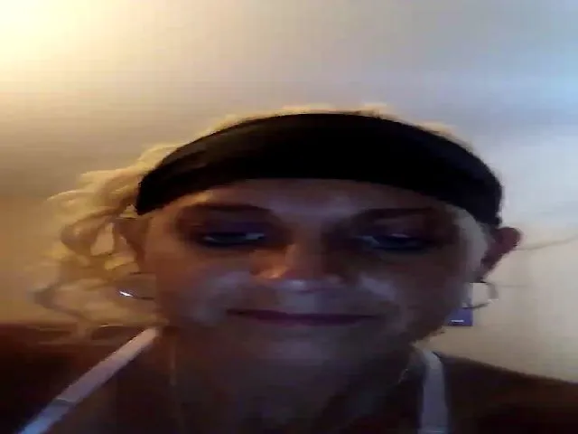 Live sex webcam photo for Jasmine_Rose1 #273922059