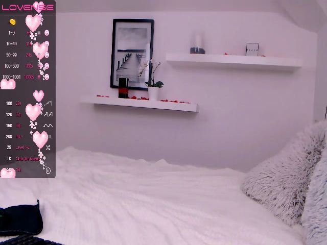 Live sex webcam photo for JassyBelleXO #273527018