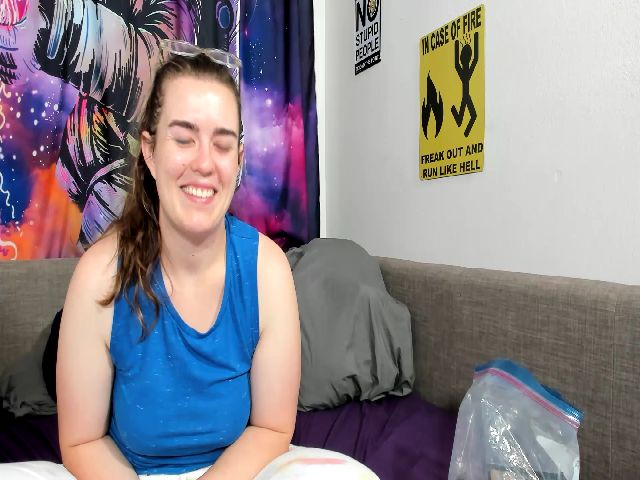 Live sex webcam photo for Jay_Bird24 #273724167