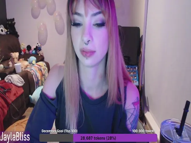 Live sex webcam photo for JaylaBliss #271770054