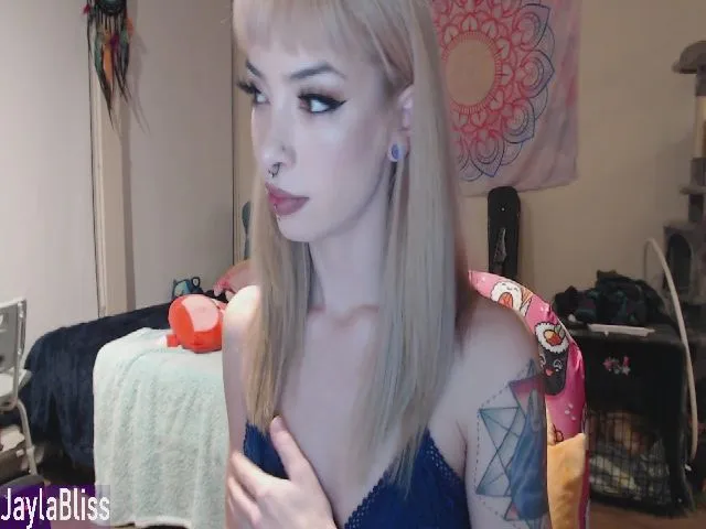 Live sex webcam photo for JaylaBliss #272050437
