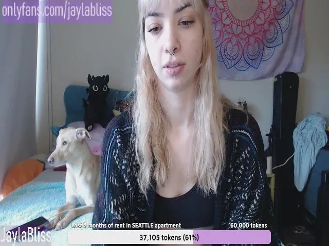 Live sex webcam photo for JaylaBliss #272636717