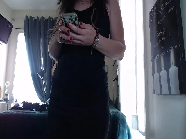 Live sex webcam photo for Jazzell28 #272438706