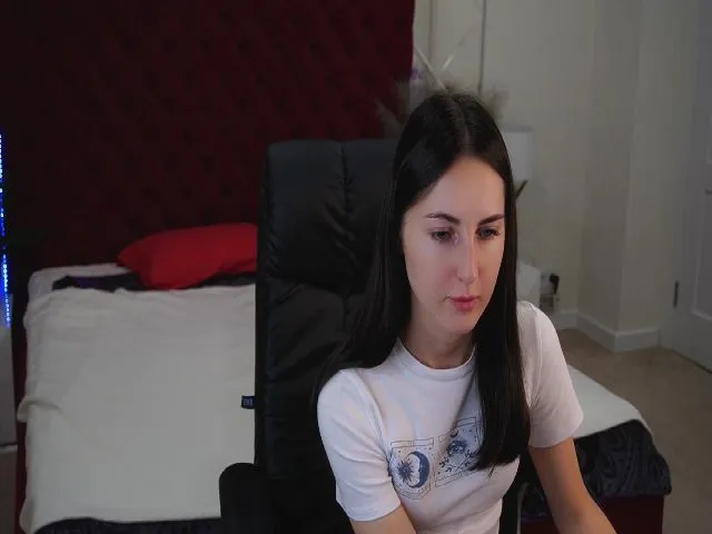 Live sex webcam photo for JekkieMoon #272317712