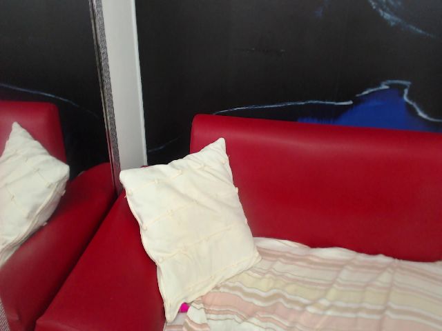 Live sex webcam photo for Jenifer_b #272544627