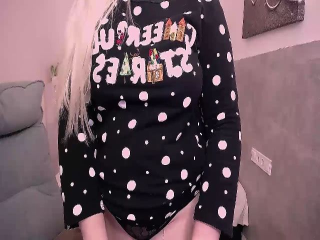 Live sex webcam photo for Jenni__fer #271767269