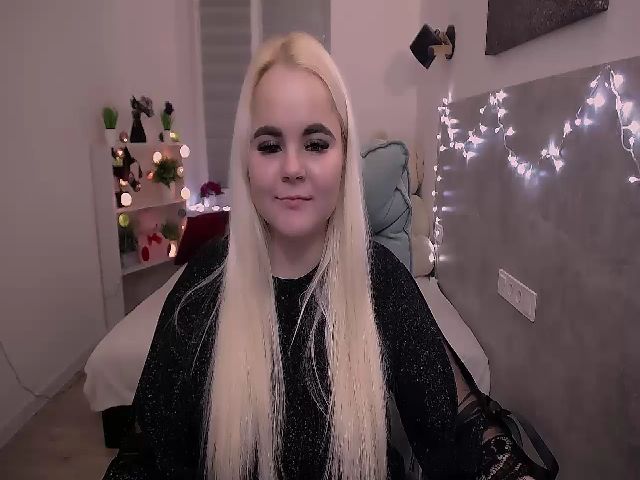 Live sex webcam photo for Jenni__fer #271846443