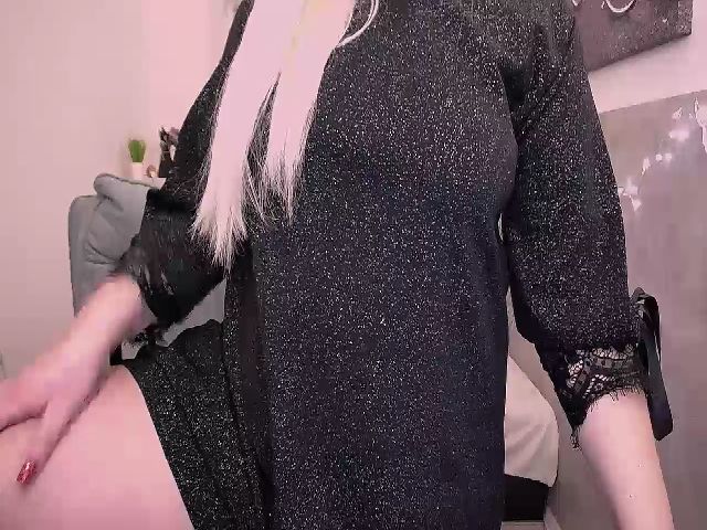 Live sex webcam photo for Jenni__fer #271849517