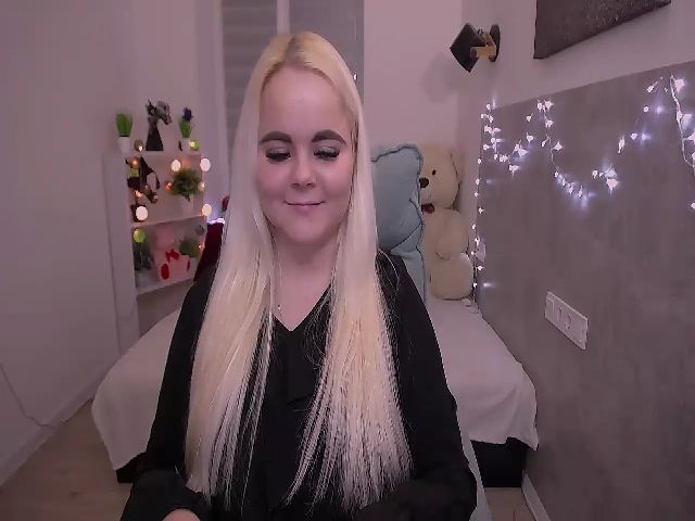 Live sex webcam photo for Jenni__fer #271948268