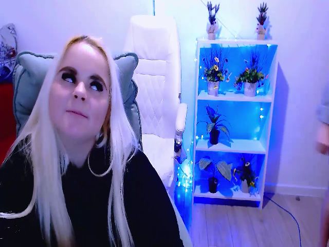 Live sex webcam photo for Jenni__fer #272074180