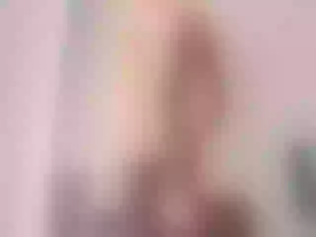 Live sex webcam photo for JenniferLuvv #273589035