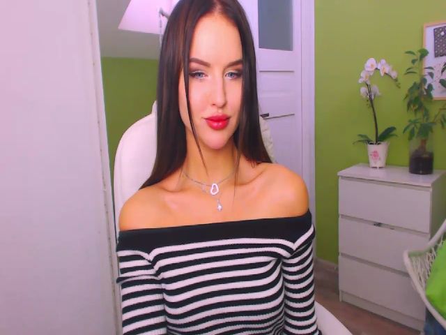 Live sex webcam photo for JenniferMoris #274908983