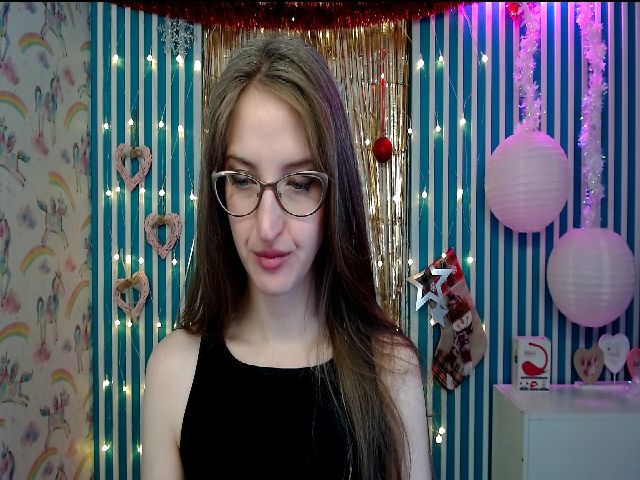 Live sex webcam photo for JennyLovelyS #271746856