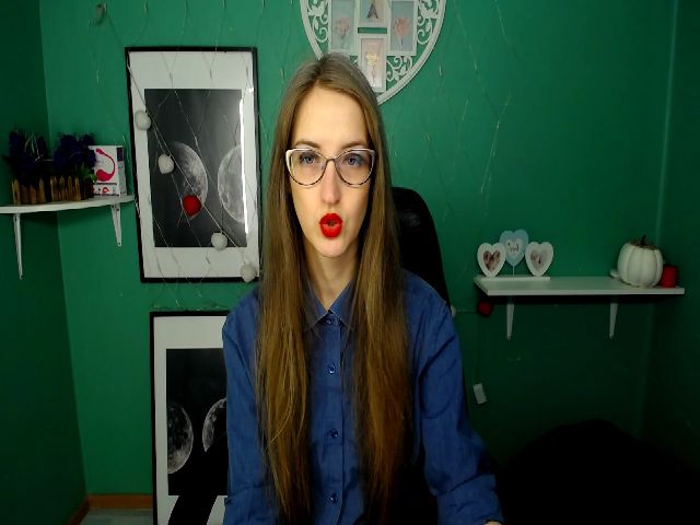 Live sex webcam photo for JennyLovelyS #272094629