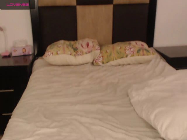 Live sex webcam photo for JessBunz #272564988