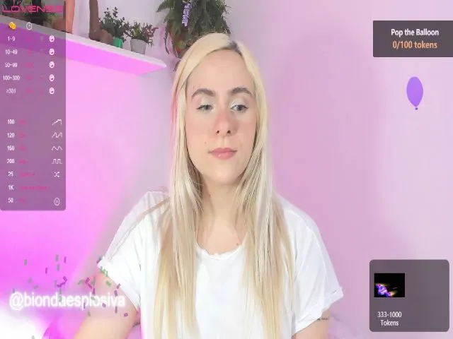 Live sex webcam photo for Jessferragni #272844358