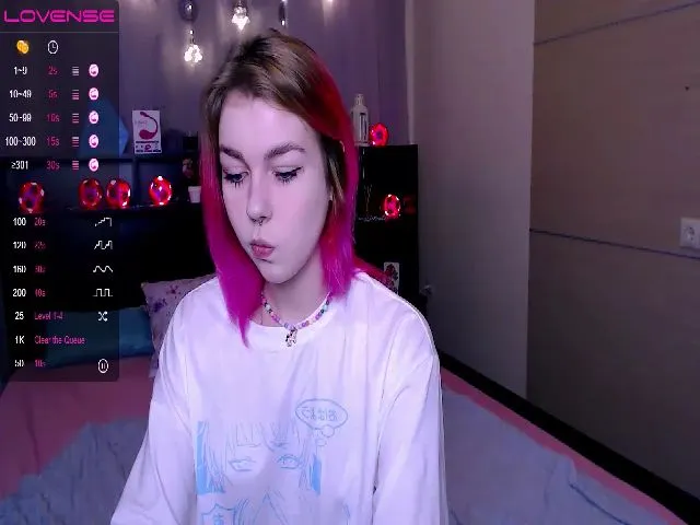 Live sex webcam photo for JessicaMind #271988066