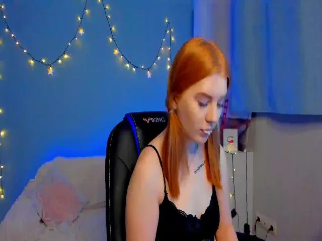 Live sex webcam photo for JessicaRolls #273292744