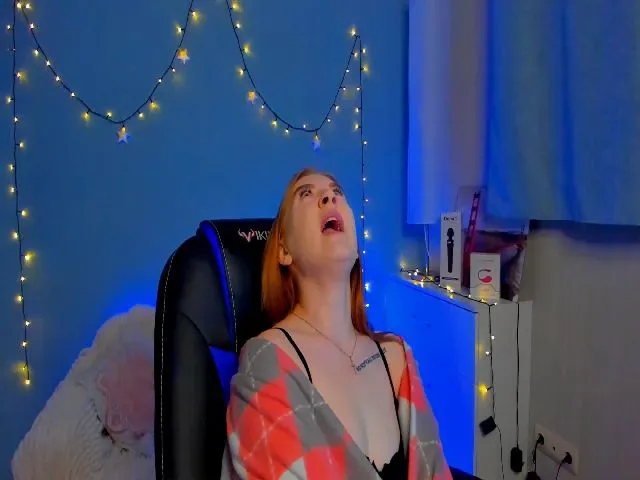 Live sex webcam photo for JessicaRolls #273294483