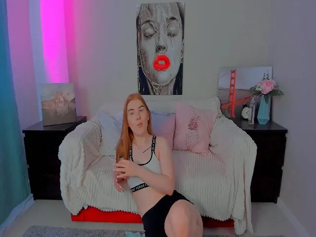 Live sex webcam photo for JessicaRolls #273919931