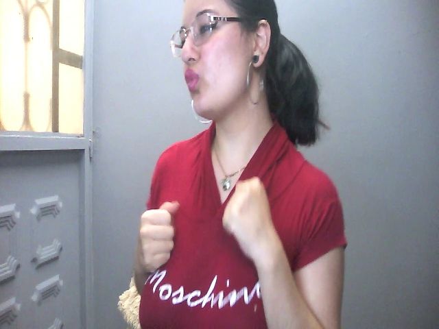 Live sex webcam photo for Jessicajons94 #273677249