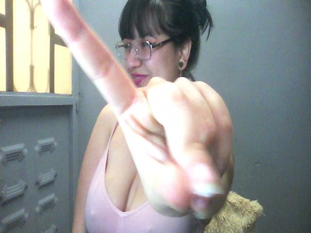 Live sex webcam photo for Jessicajons94 #273689299