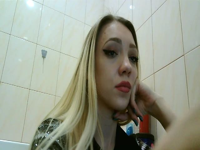 Live sex webcam photo for JessyLink #272013328