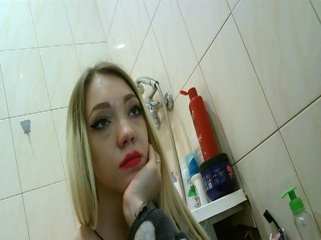 Live sex webcam photo for JessyLink #272025837