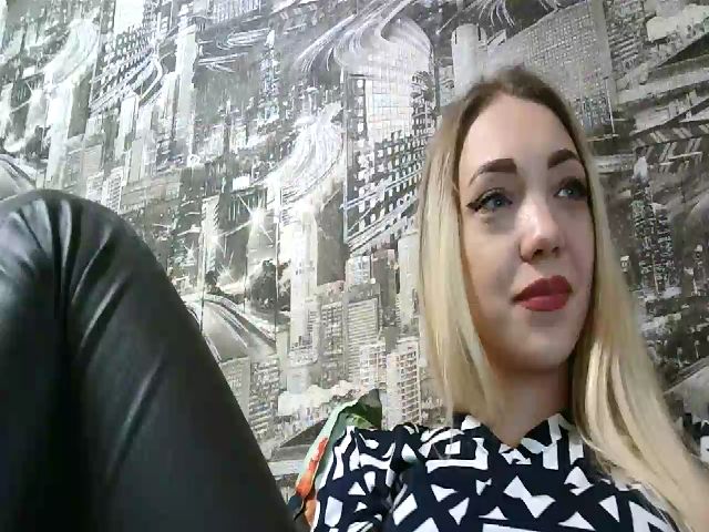 Live sex webcam photo for JessyLink #272043232