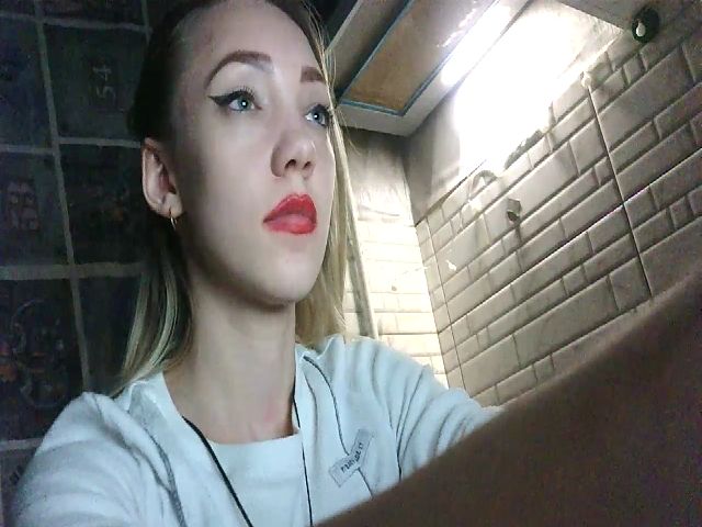 Live sex webcam photo for JessyLink #272062593