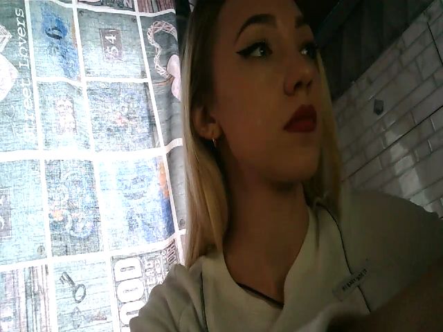 Live sex webcam photo for JessyLink #272068518