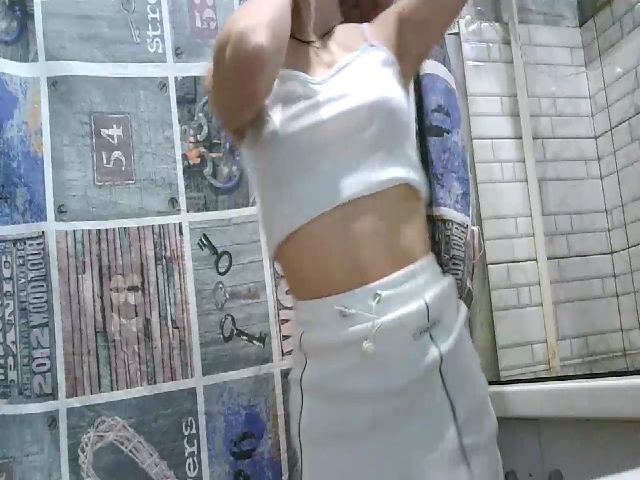 Live sex webcam photo for JessyLink #272069458