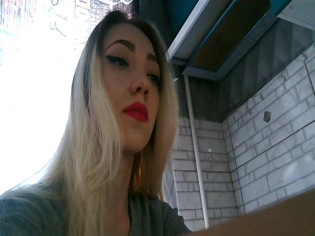 Live sex webcam photo for JessyLink #272082273