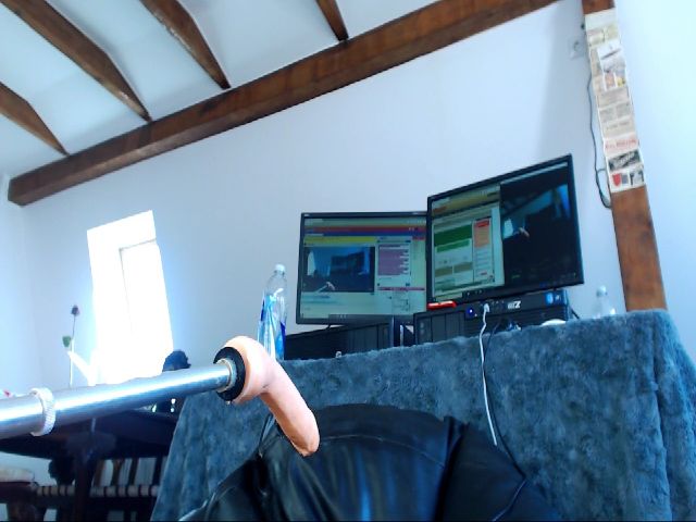 Live sex webcam photo for Jessybubleass #272830656