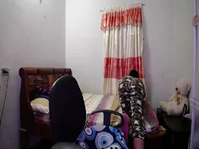 Live sex webcam photo for Jessycutie #272394624