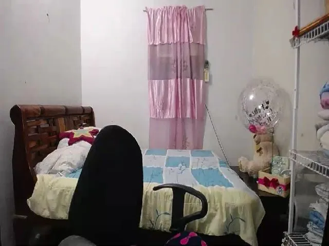 Live sex webcam photo for Jessycutie #274089887