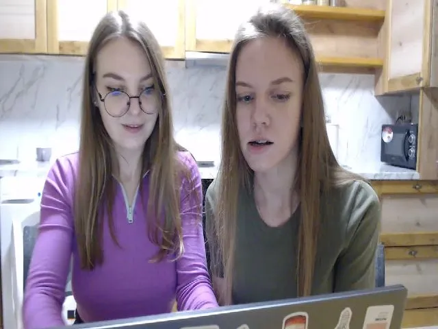 Live sex webcam photo for JettySise #272690790