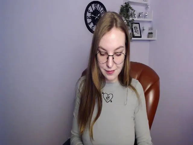 Live sex webcam photo for JettySise #272853175