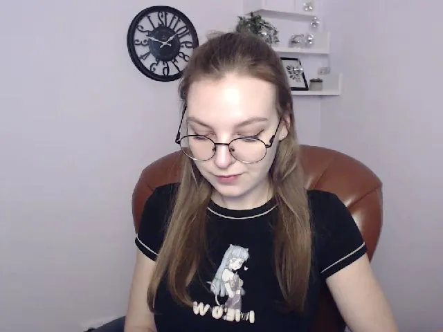 Live sex webcam photo for JettySise #272916693