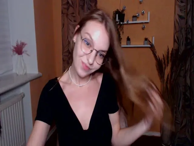 Live sex webcam photo for JettySise #274297768