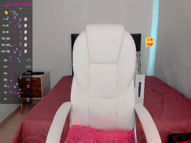 Live sex webcam photo for Jezabel_ #272781923