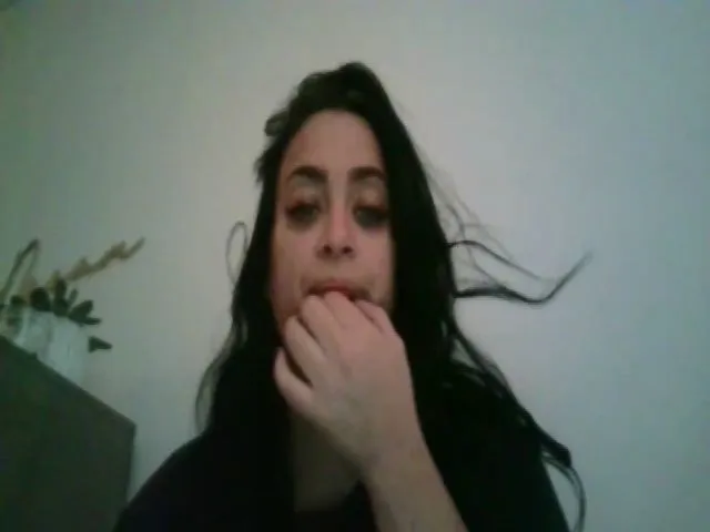 Live sex webcam photo for Jillybean5 #271940060