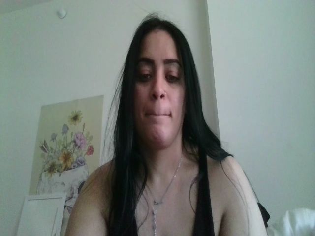 Live sex webcam photo for Jillybean5 #272793103